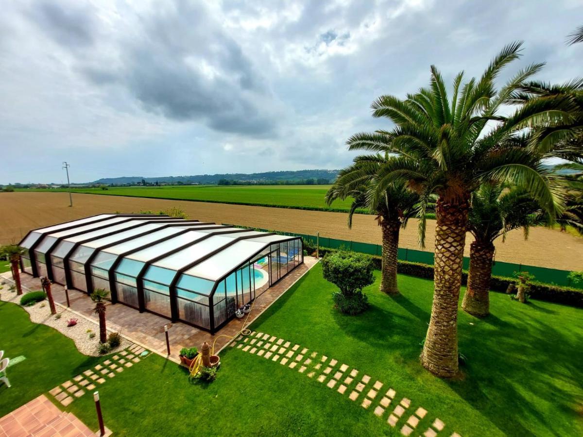 B&B Sotto Le Palme Molino Ciccolini Buitenkant foto